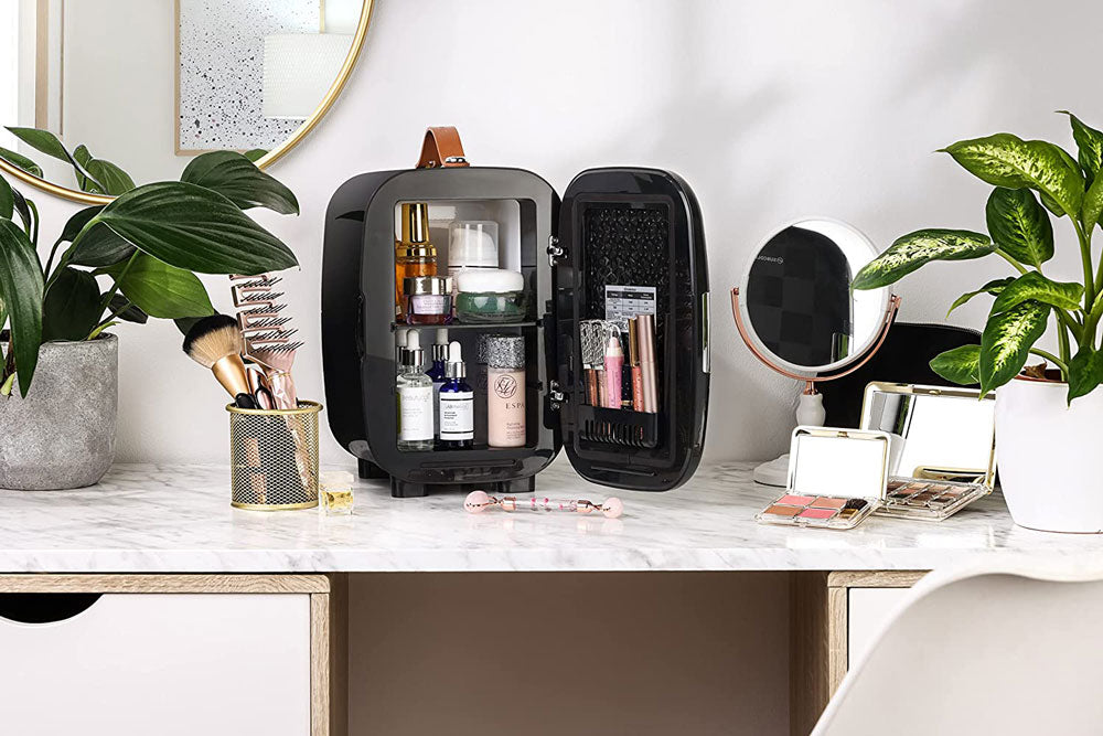 Pro 6L Cheq Mini Fridge - Black | Refurbished