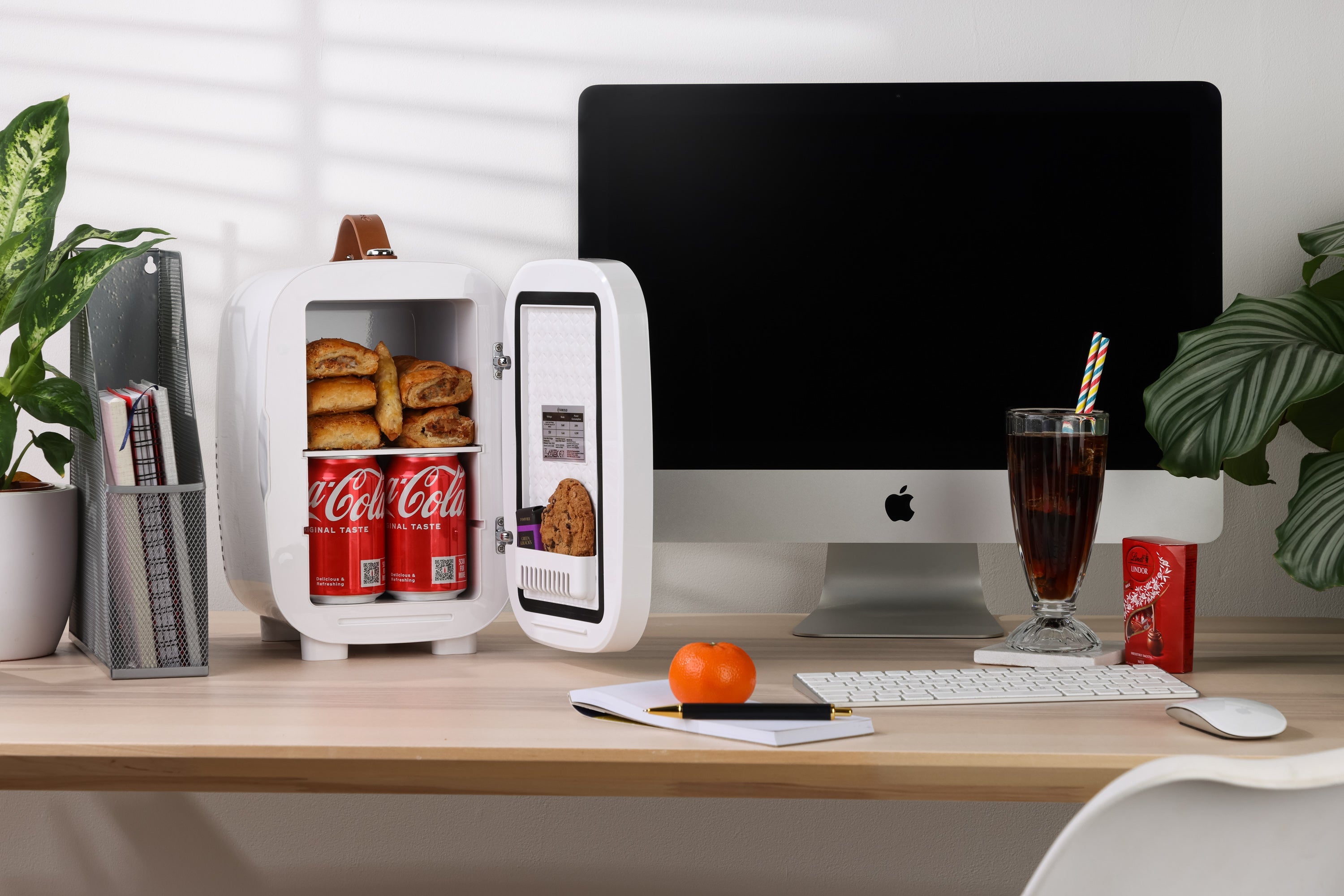 Pro 6L Mini Fridge - Black | Refurbished