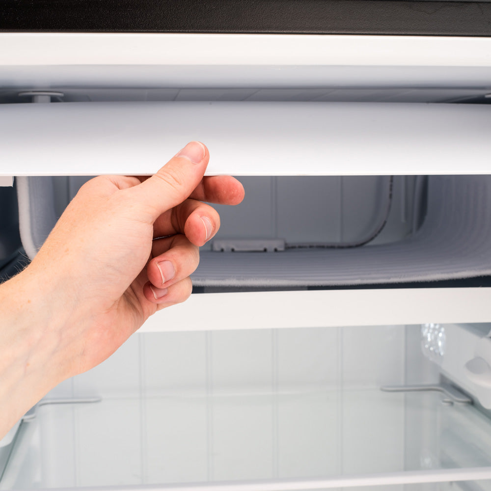 Subcold Eco white 100 litre undercounter fridge icebox lid