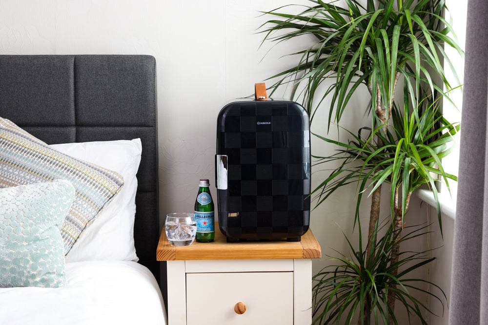 Pro 15L Mini Fridge - Cheq Black | Refurbished