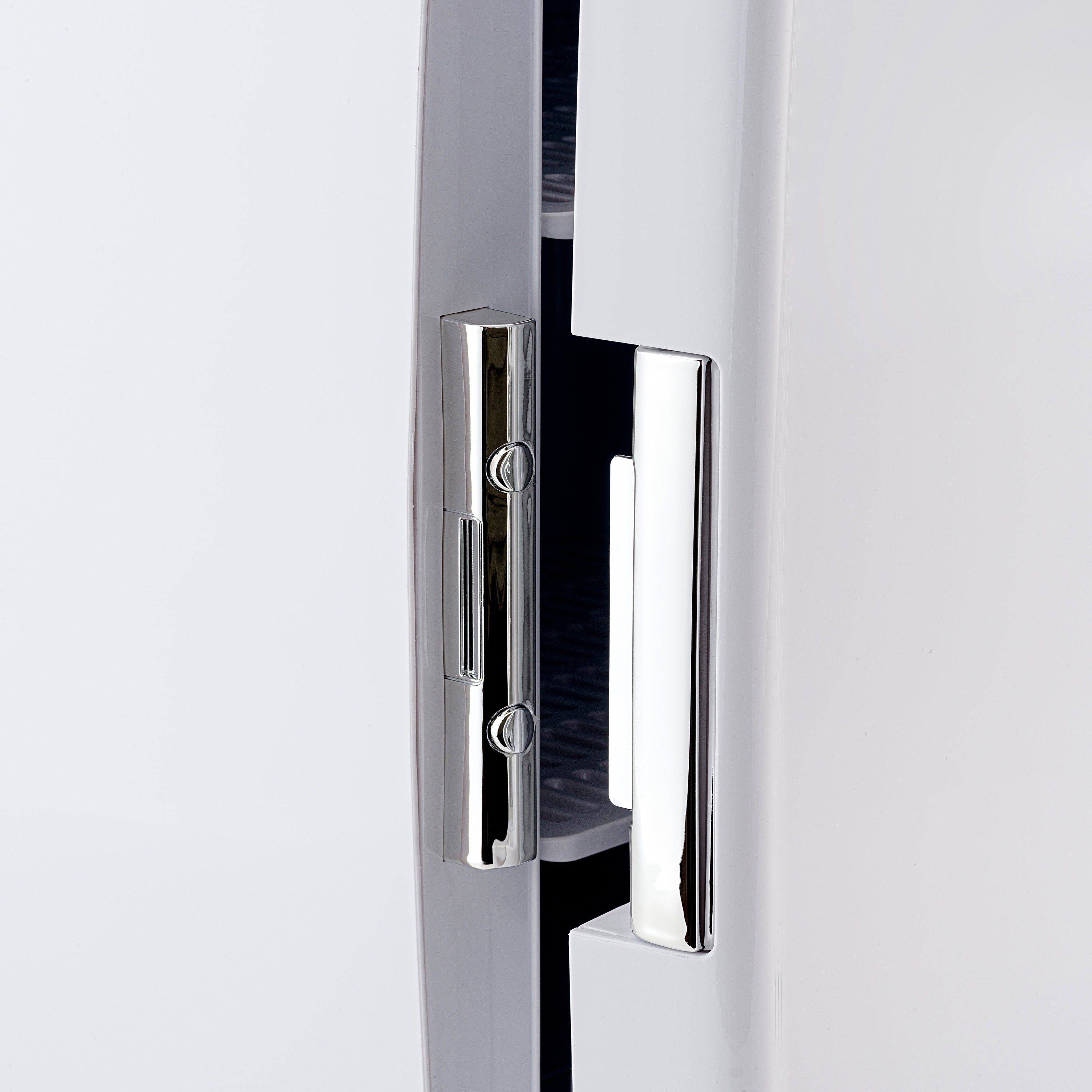 Luxe 9L Mini Fridge - White | Refurbished