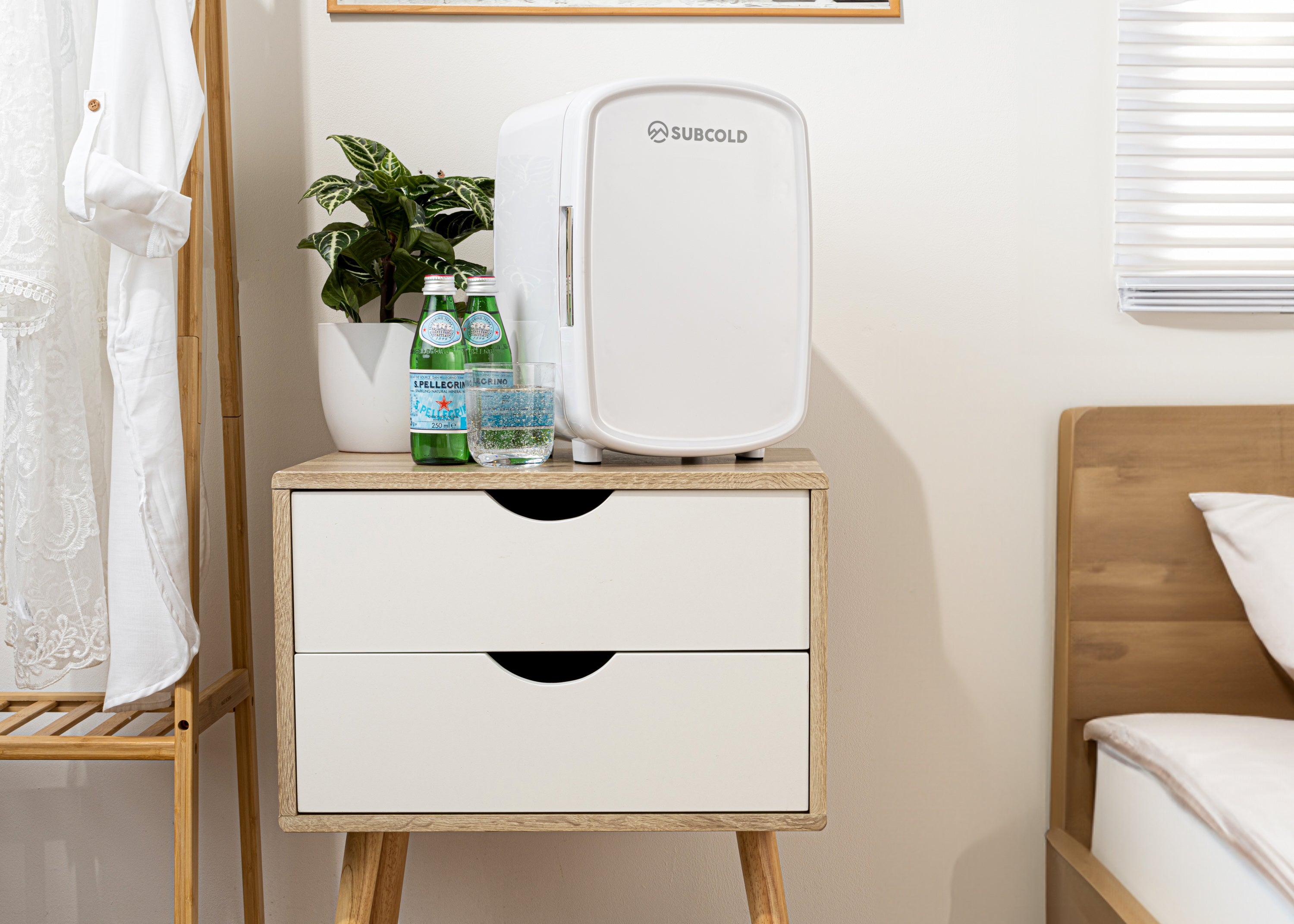 Luxe 9L Mini Fridge - White | Refurbished